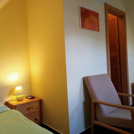 Hotel U Zeleneho Stromu - Zum Gruenen Baum 흐렌스코 외부 사진