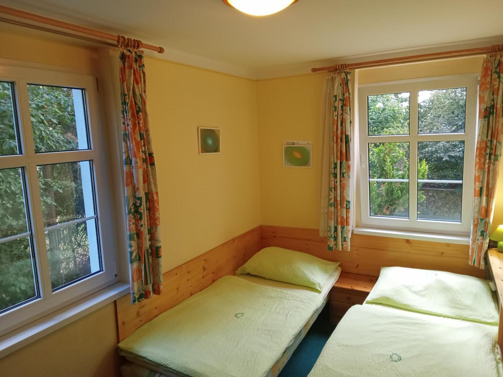 Hotel U Zeleneho Stromu - Zum Gruenen Baum 흐렌스코 외부 사진